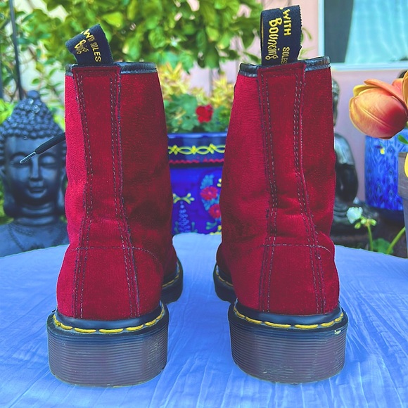 🏴 Dr. Martens MIE Vintage Red Velvet Boots UK 5 - Picture 15 of 17